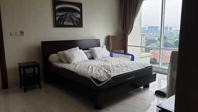 Dijual Apartemen Eksklusif di Simprug, Jakarta Selatan, LB 195m²
