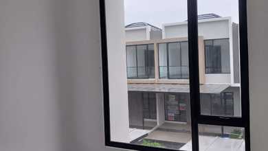 Jual Rumah Siap Huni area Pantai Indah Kapuk 2, Jakarta Utara, LT 60 m2