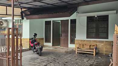 Promo Rumah di Karang Tengah, Tangerang, LB 130m², Harga 1,5 Miliar