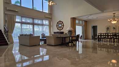 Rumah Sewaan Area Kebayoran Lama, Jakarta Selatan, LB 1000m², 5 KT