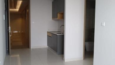 Apartemen Nyaman Dijual Cepat di Taman Anggrek, Jakarta Barat, Harga Menarik!
