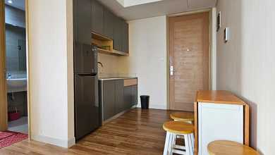 Apartemen Nyaman Dijual Cepat di Taman Anggrek, Jakarta Barat, Harga Menarik!