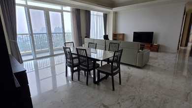 Apartemen Eksklusif Disewakan di Kebayoran Lama, Jakarta Selatan, LB 195m²